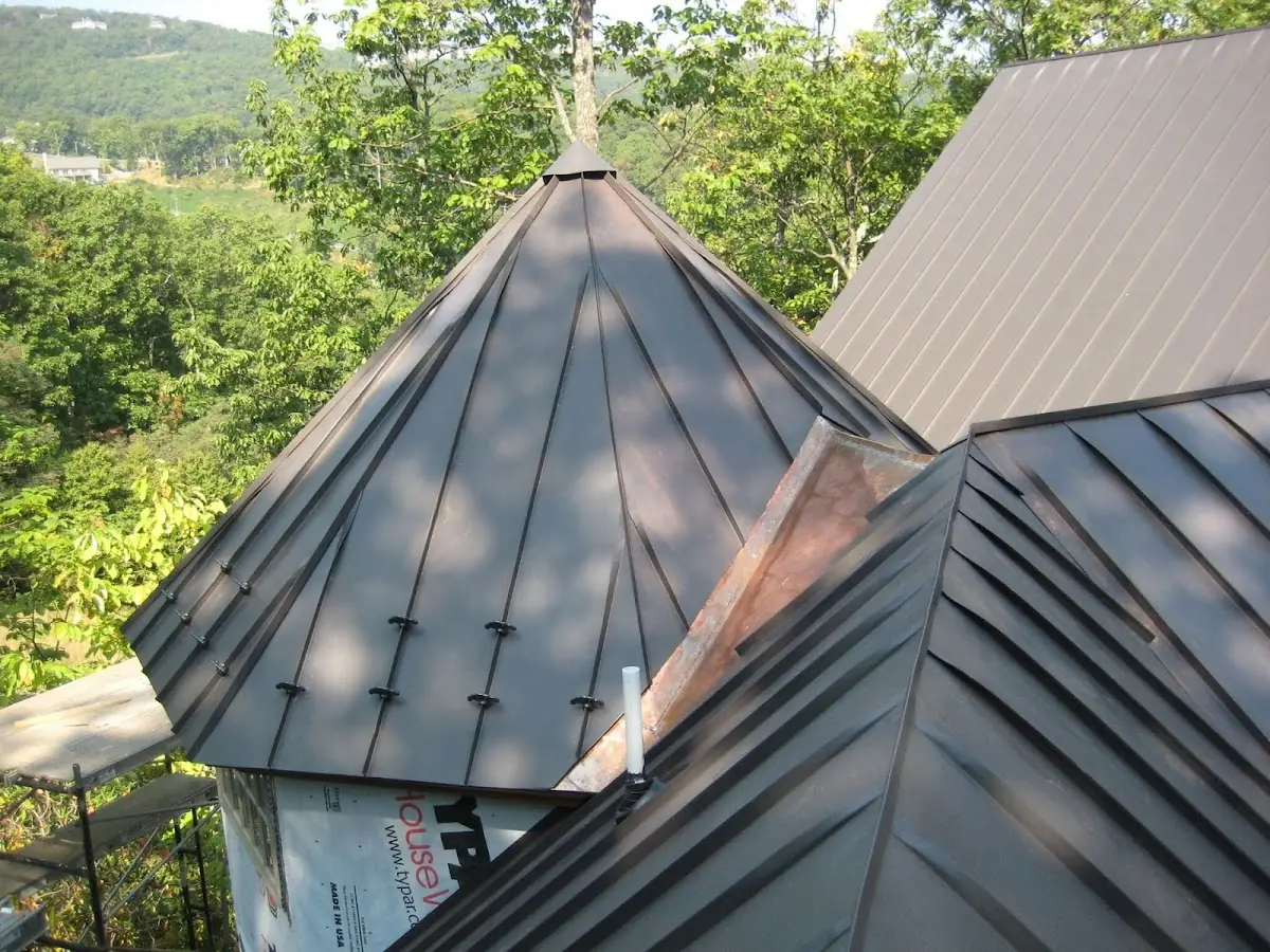 Professional Gutter Cleaning by Craftsman Roofing in South La Verne
